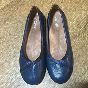 Vionic caroll flats